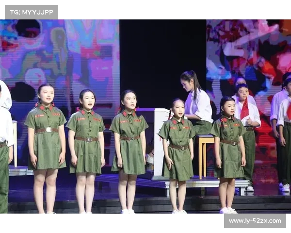 《幕后揭秘：全程记录演员训练花絮，感受拼搏与坚持的力量》